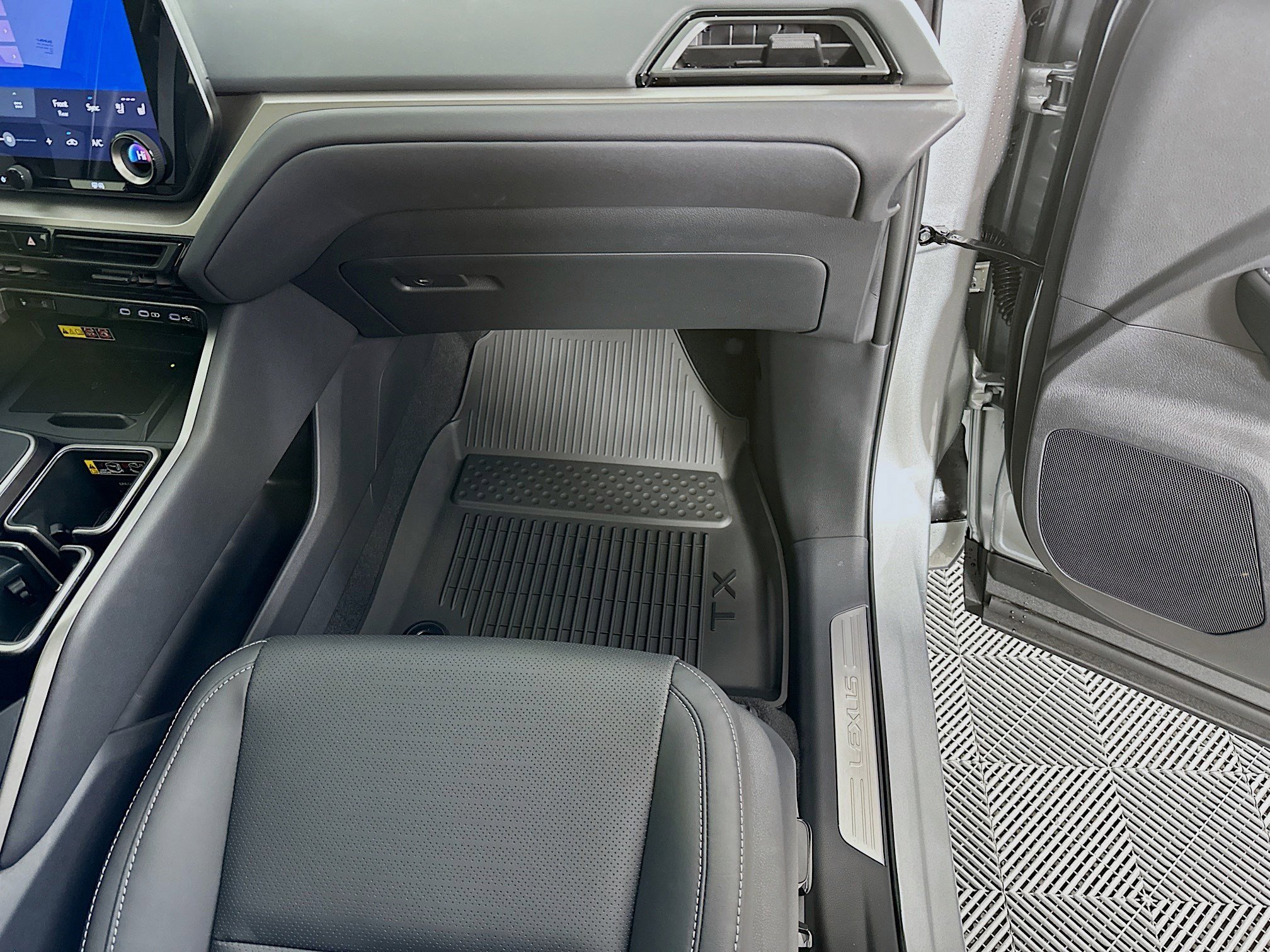 New 2026 Lexus TX 350 AWD image 33