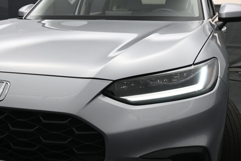 Certified 2023 Honda HR-V LX image 38