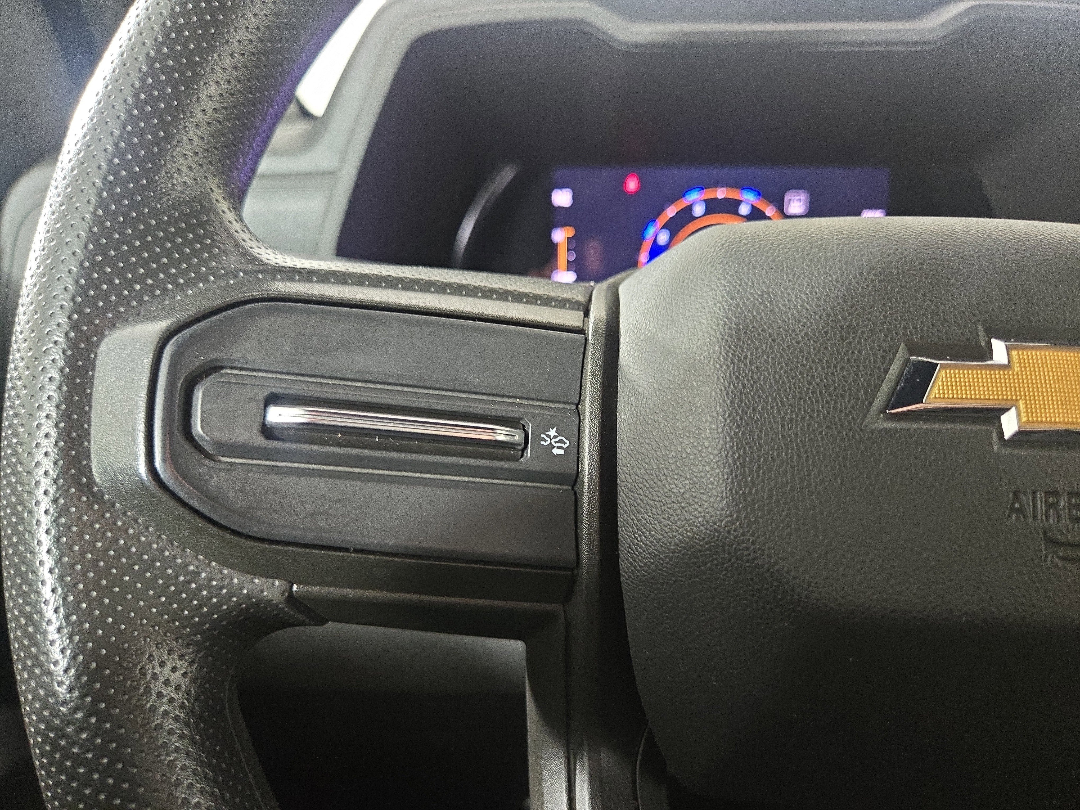 Certified 2023 Chevrolet Colorado W/T image 15