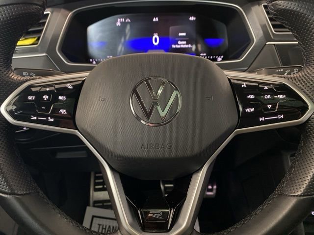 Used 2023 Volkswagen Tiguan SE R-Line image 14