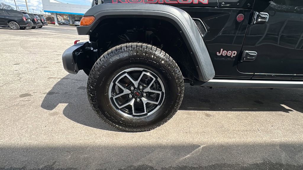 Used 2024 Jeep Wrangler Rubicon image 9