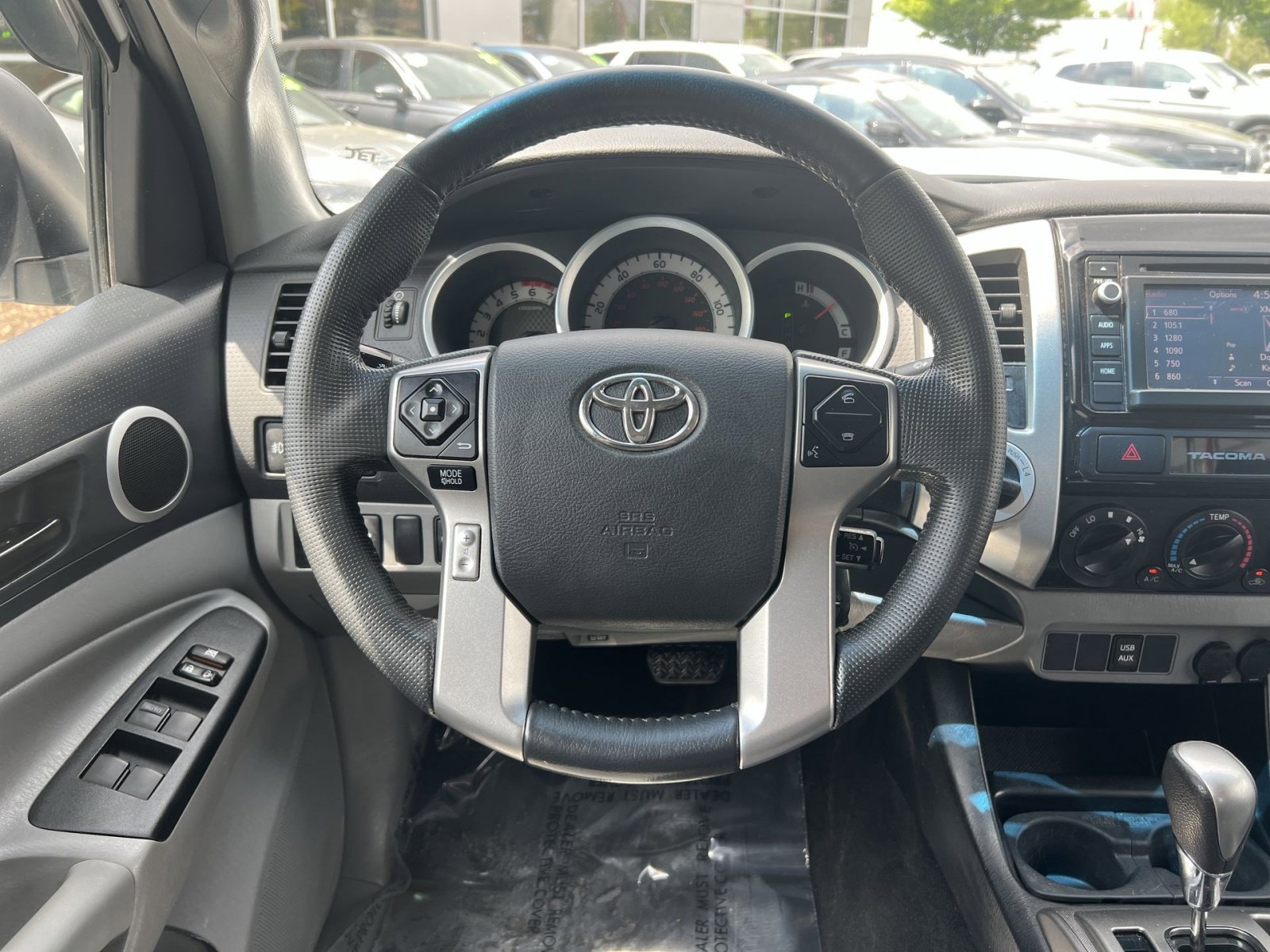 Used 2015 Toyota Tacoma 4x4 Double Cab w/ TRD Sport Package image 23