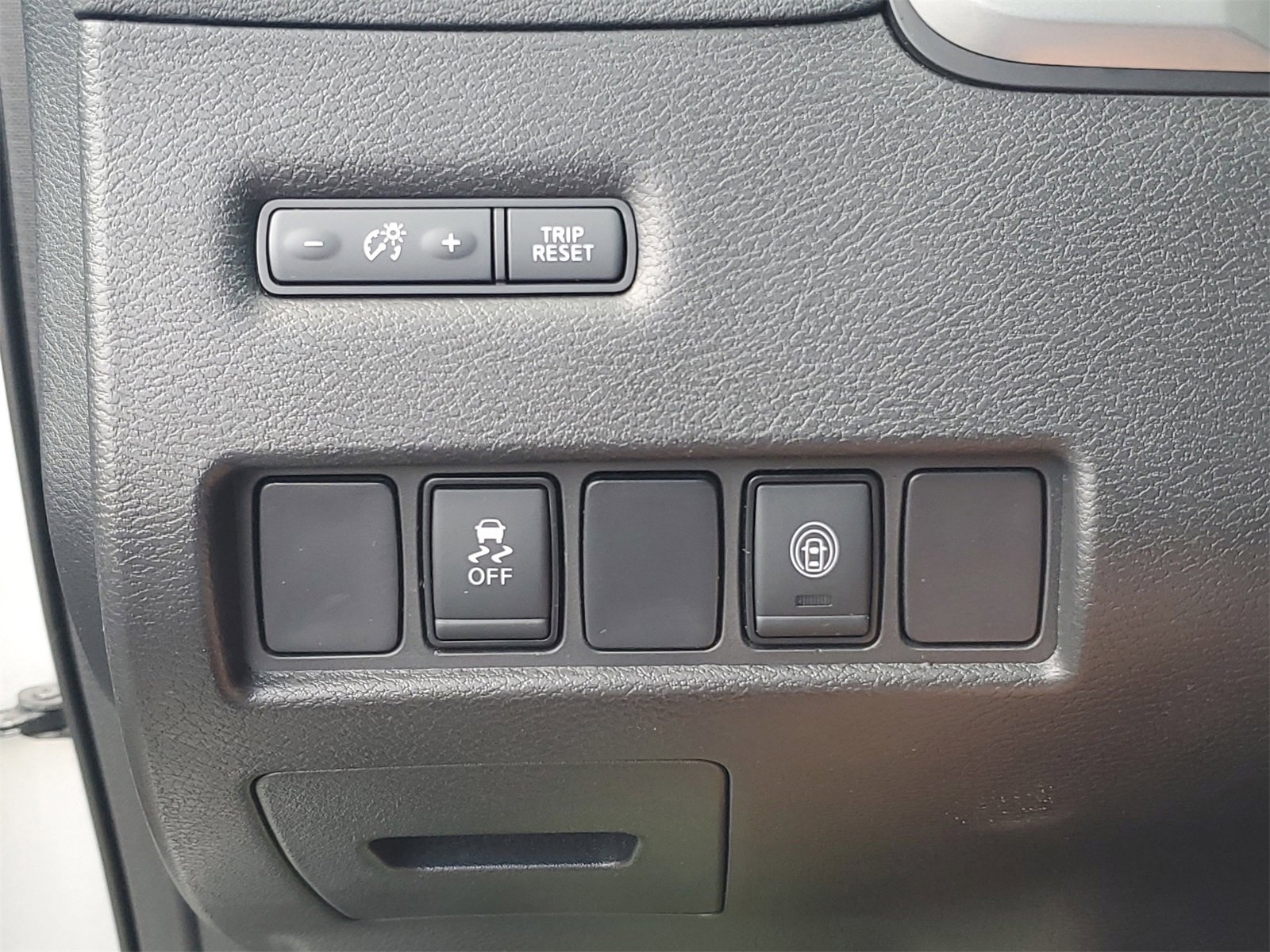 Used 2023 Nissan Murano SV image 20