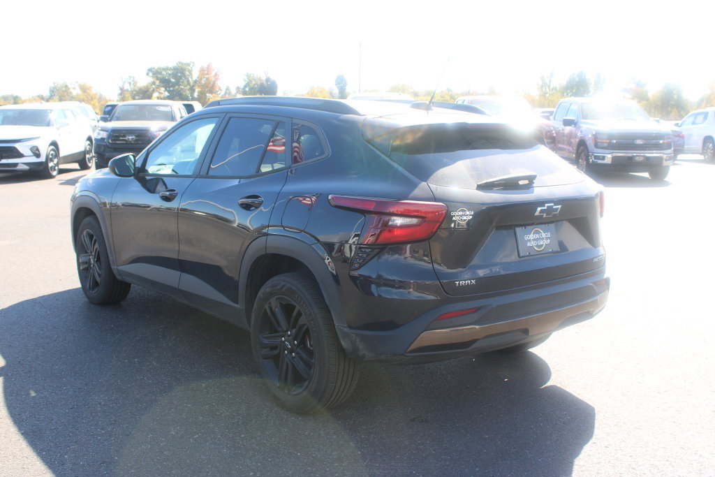 Used 2025 Chevrolet Trax ACTIV w/ Driver Confidence Package FWD image 7
