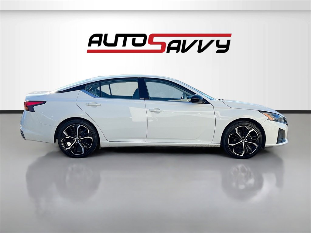 Used 2024 Nissan Altima 2.5 SR image 8