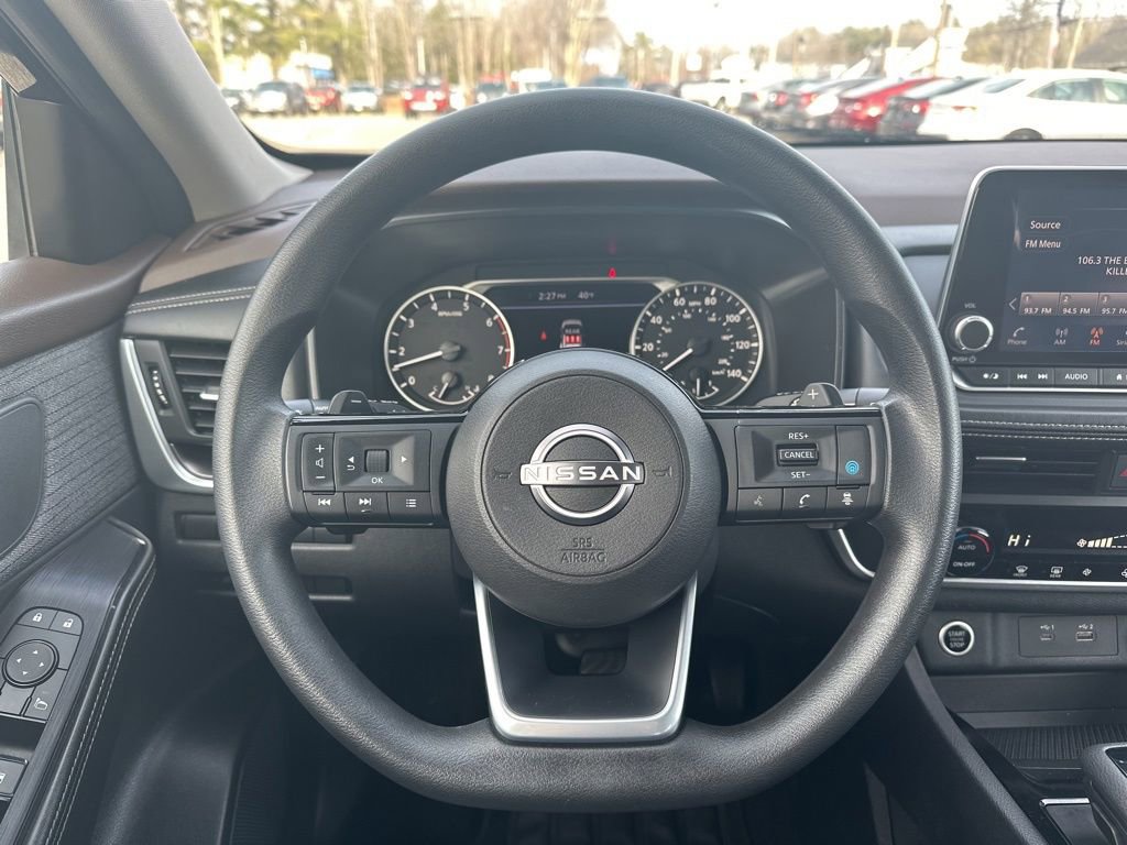 Used 2023 Nissan Rogue SV image 19