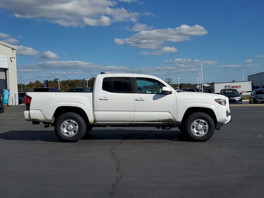 Used 2019 Toyota Tacoma SR image 7