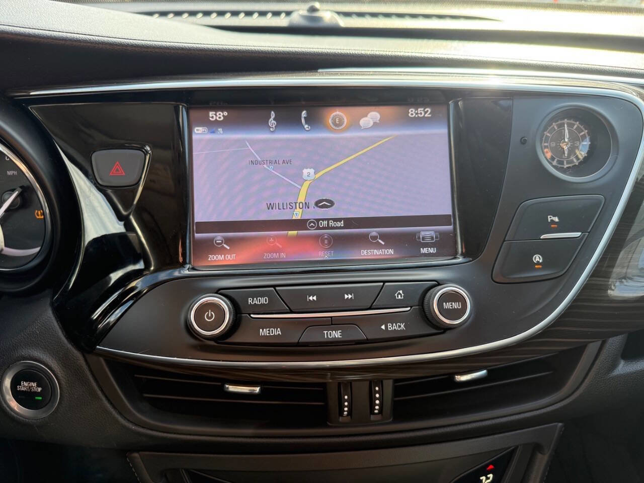 Used 2019 Buick Envision Essence image 22