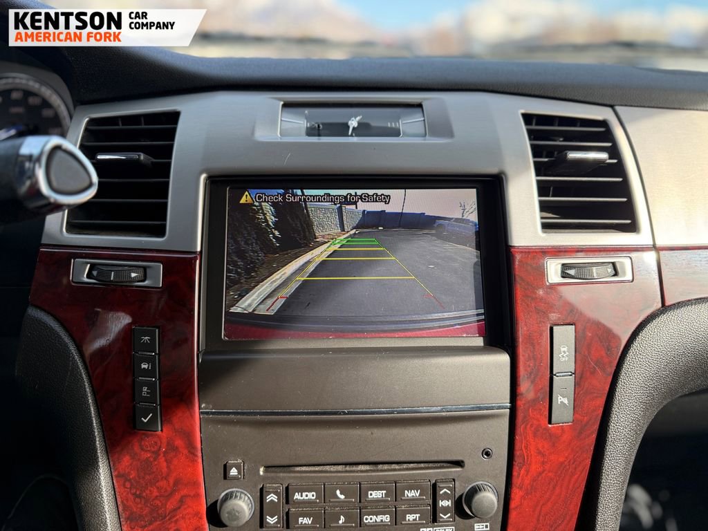 Used 2014 Cadillac Escalade Luxury image 33