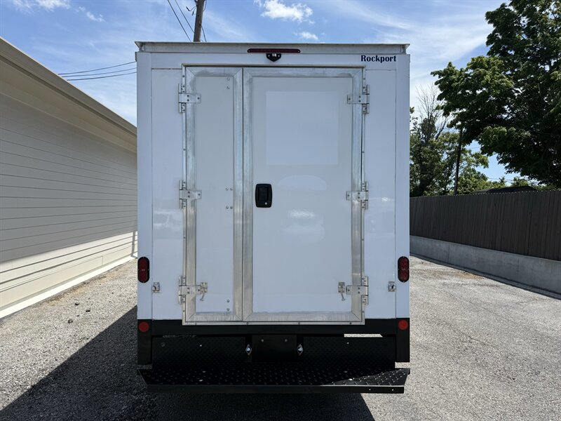 Used 2023 GMC Savana 3500 w/ Power Convenience Package RWD image 3