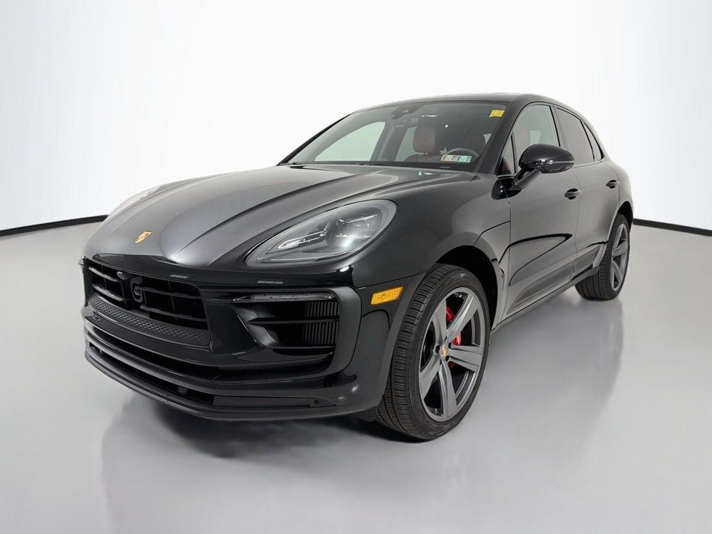 Certified 2026 Porsche Macan S AWD/4WD image 1