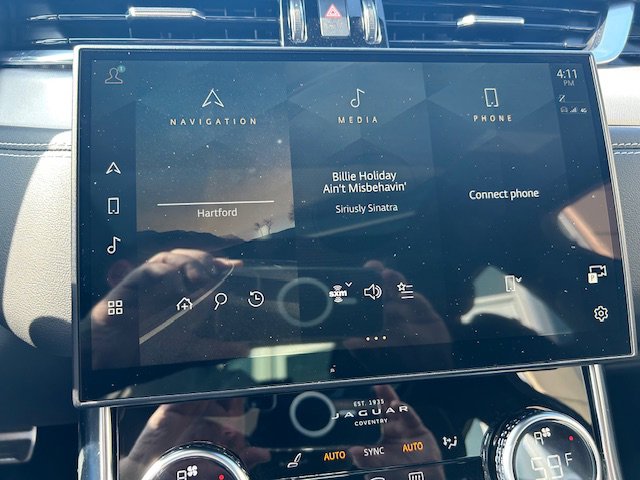 Used 2022 Jaguar XF R-Dynamic SE image 26