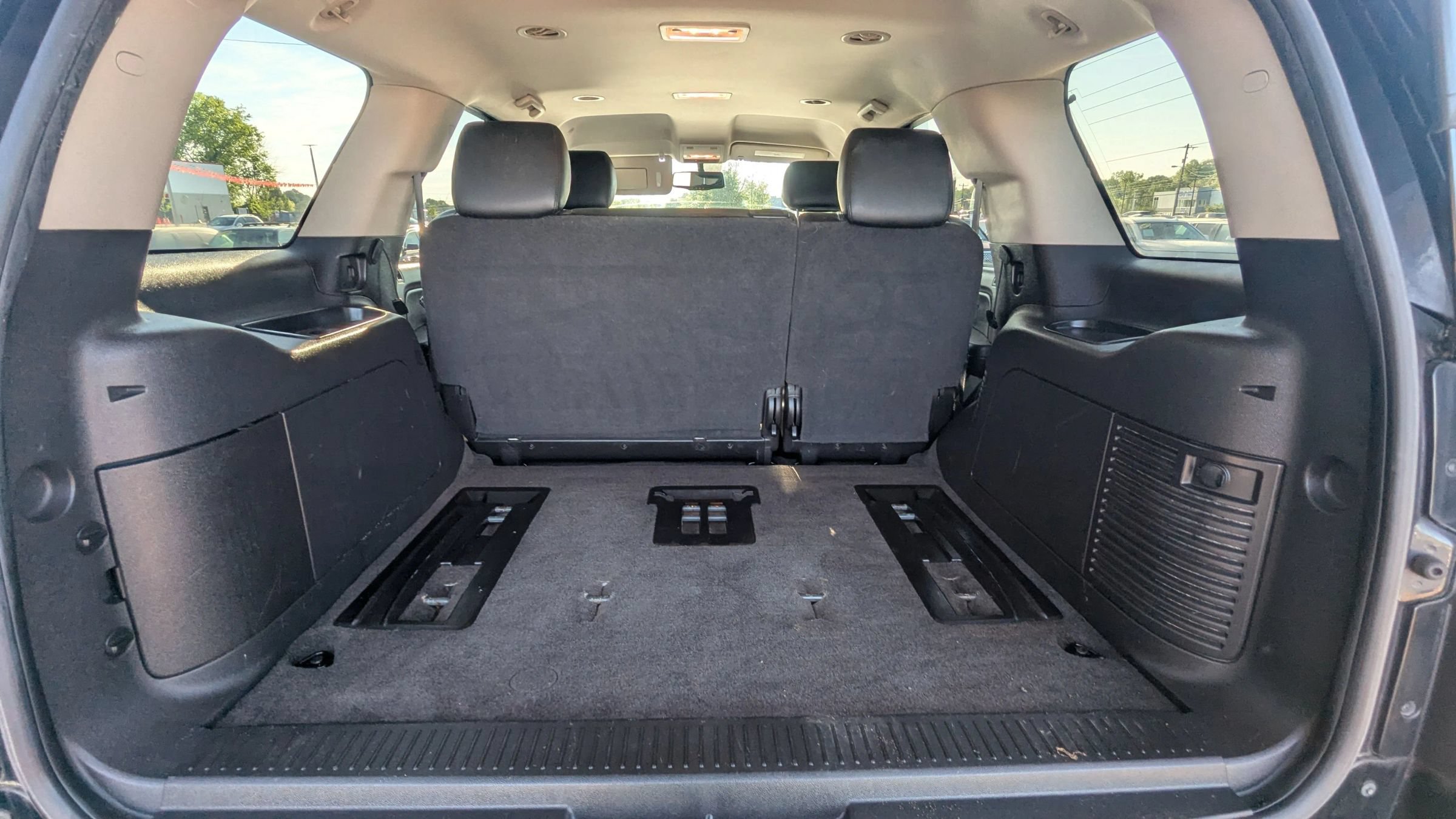 Used 2014 GMC Yukon SLT AWD/4WD image 9