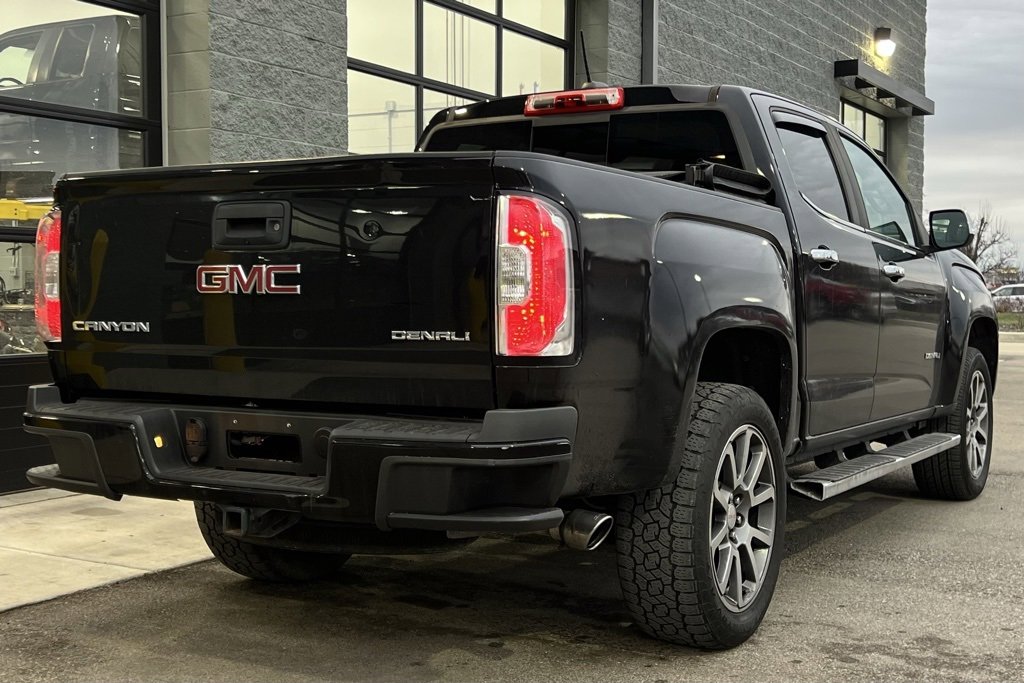 Used 2018 GMC Canyon Denali image 8