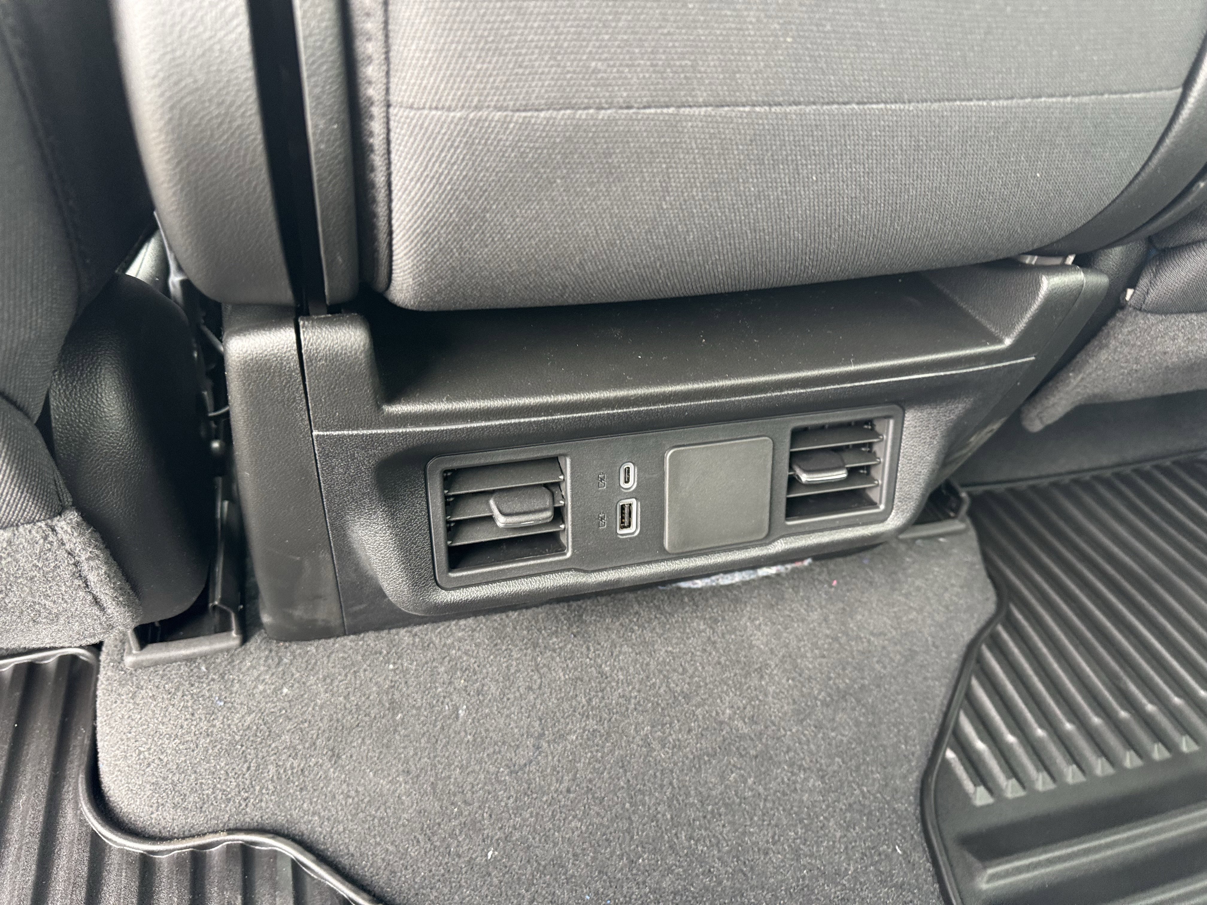 New 2026 Chevrolet Silverado 1500 Custom Trail Boss w/ LPO, Dark Essentials Package AWD/4WD image 17