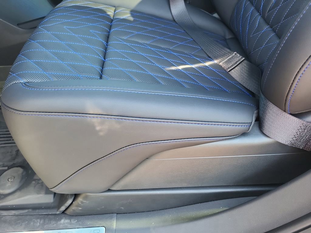 New 2026 Cadillac Escalade IQ Sport 1 w/ LPO, Floor Liner Package AWD/4WD image 11