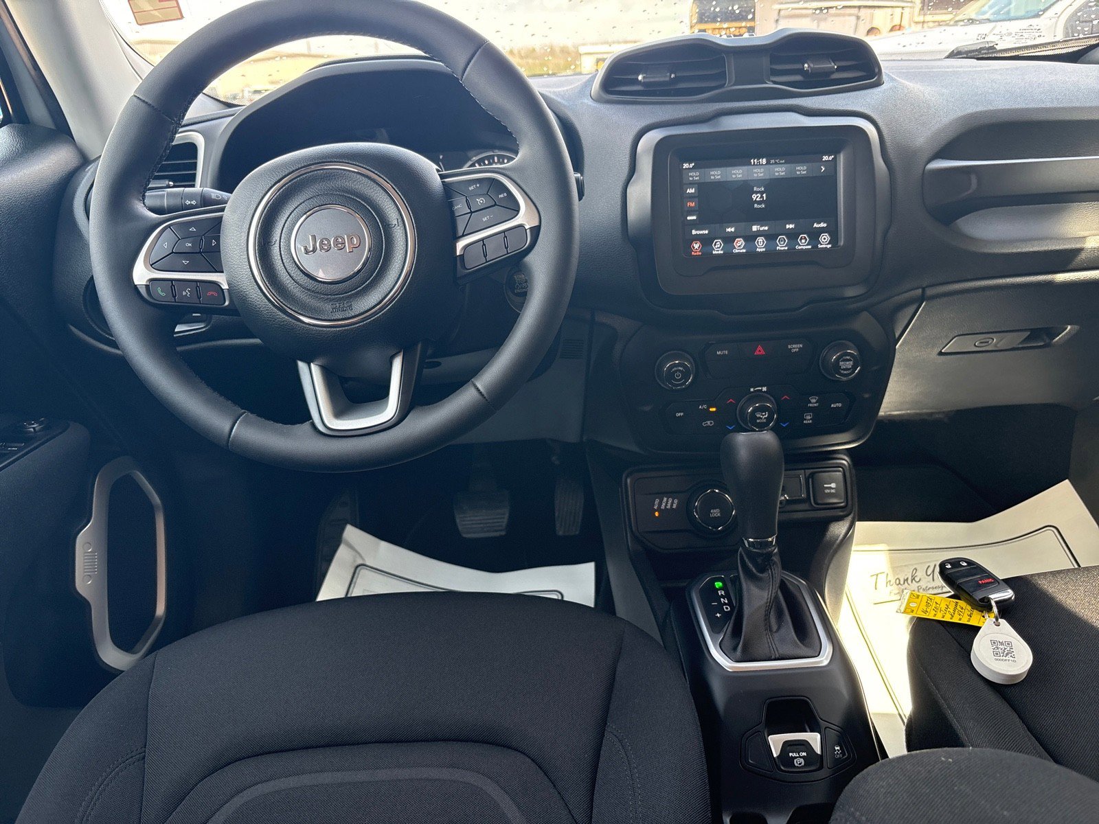 Used 2019 Jeep Renegade Latitude AWD/4WD image 5