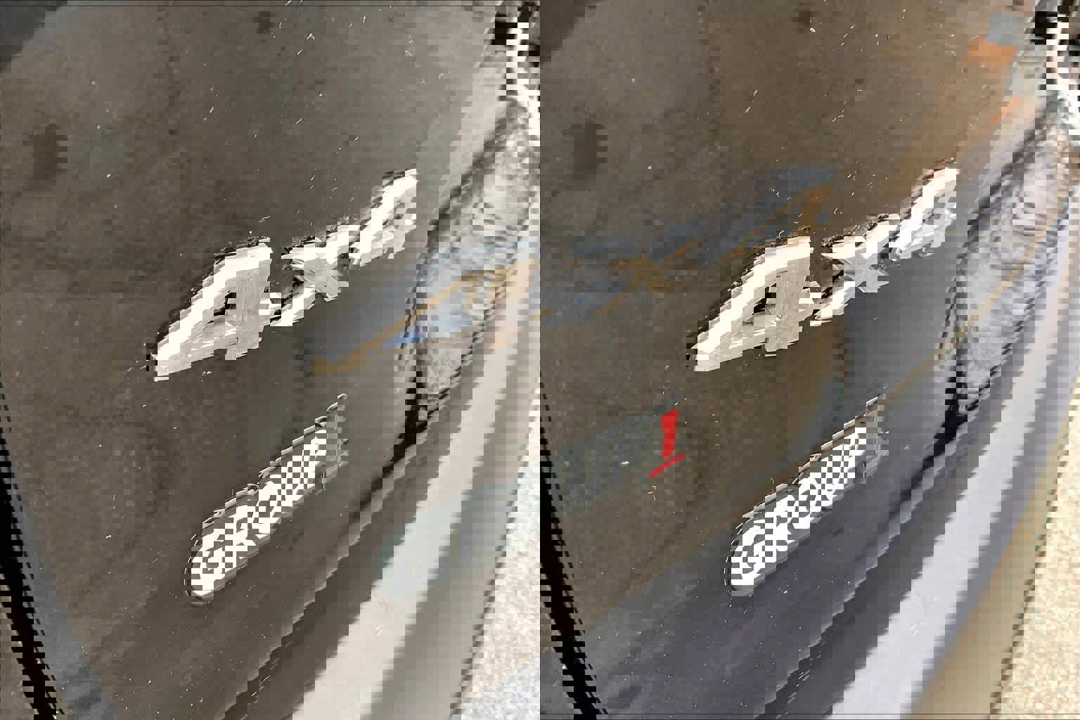 Used 2019 Jeep Cherokee Limited image 10