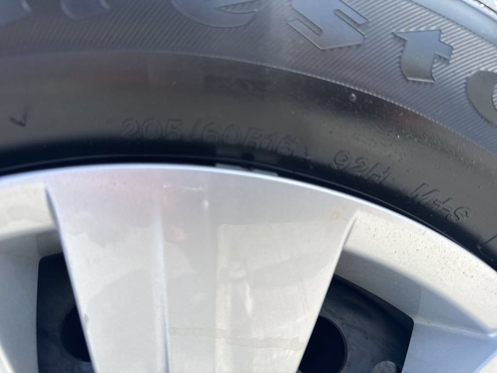Used 2025 Nissan Sentra S FWD image 28