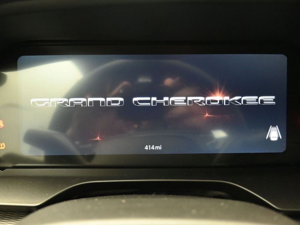 New 2025 Jeep Grand Cherokee L Altitude image 20