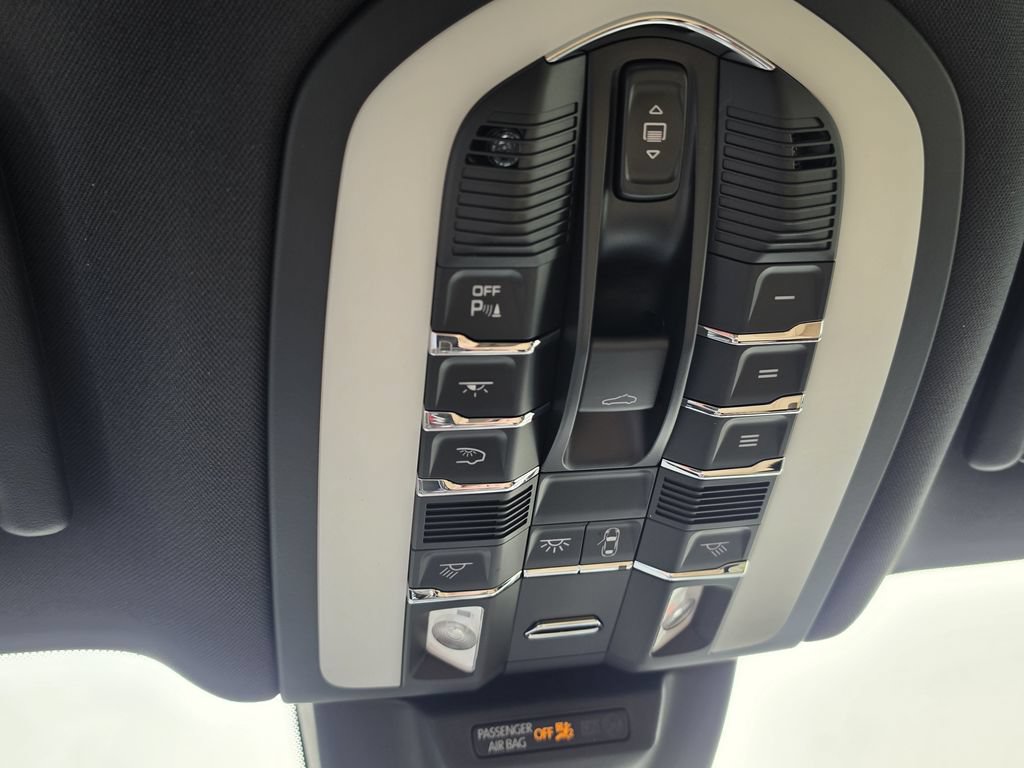 New 2026 Porsche Macan AWD/4WD image 26