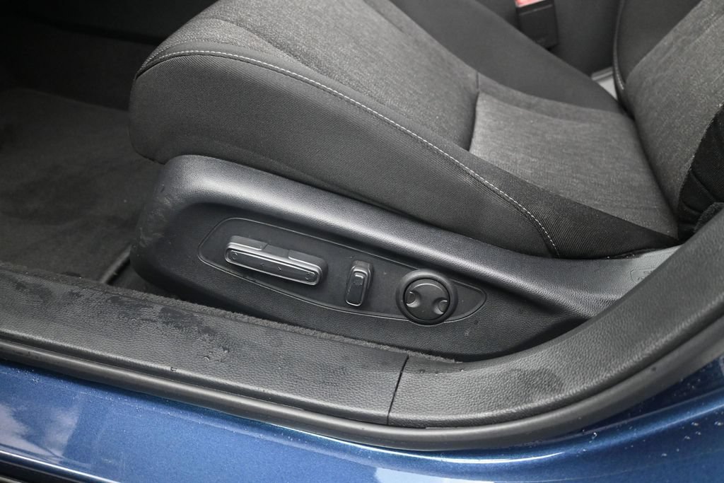 Used 2025 Honda Accord SE image 19