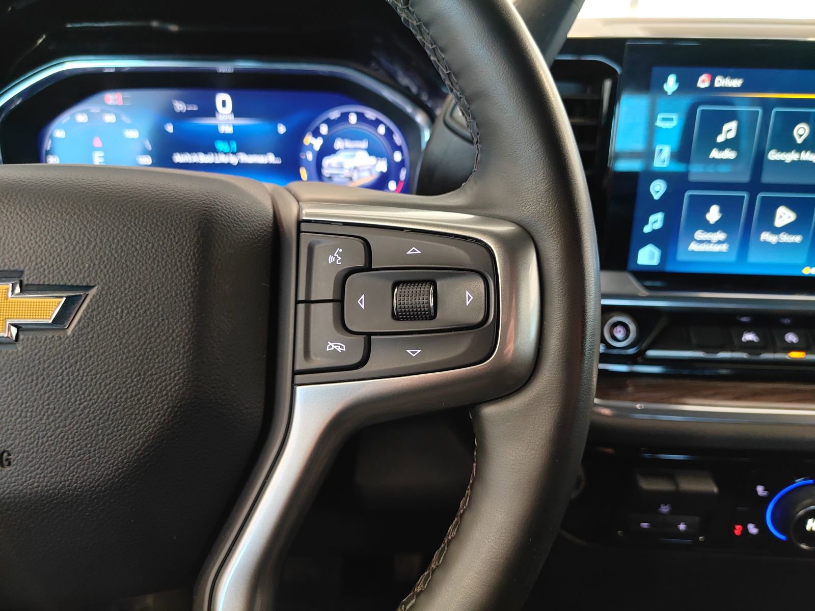 Used 2025 Chevrolet Silverado 1500 LT image 19