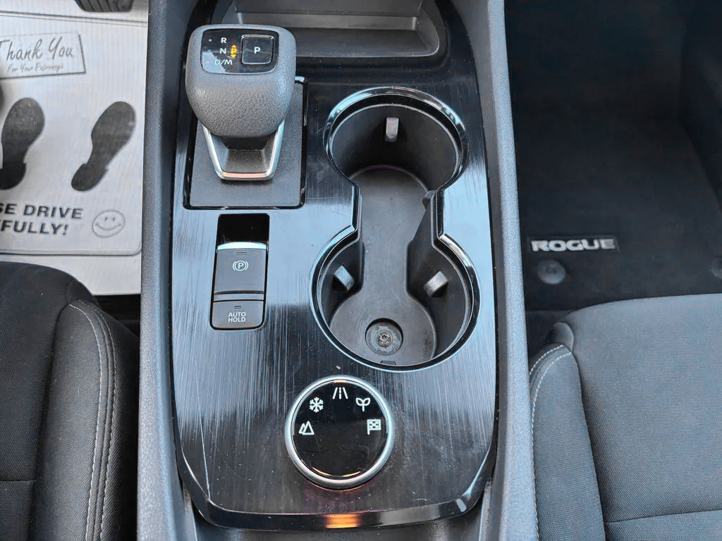 Used 2024 Nissan Rogue S AWD/4WD image 17