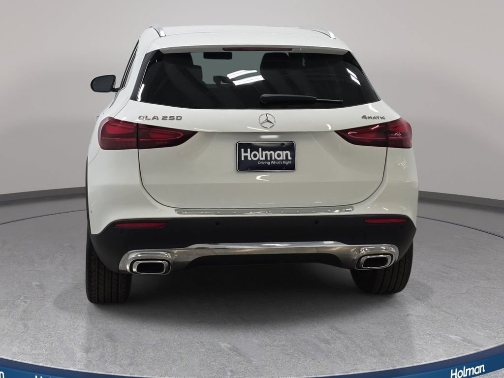 Used 2025 Mercedes-Benz GLA 250 4MATIC image 7