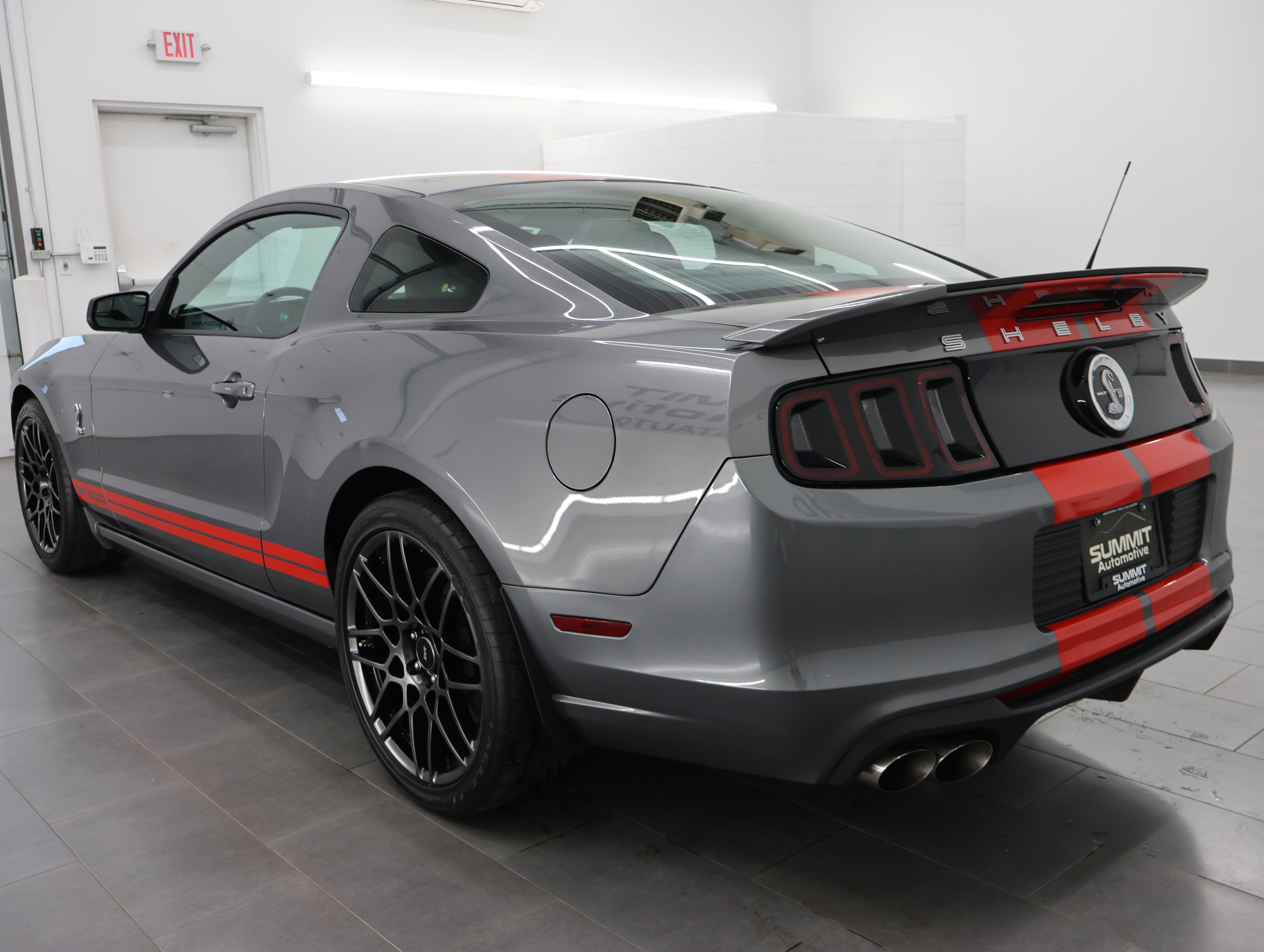 Used 2013 Ford Mustang Shelby GT500 RWD image 6