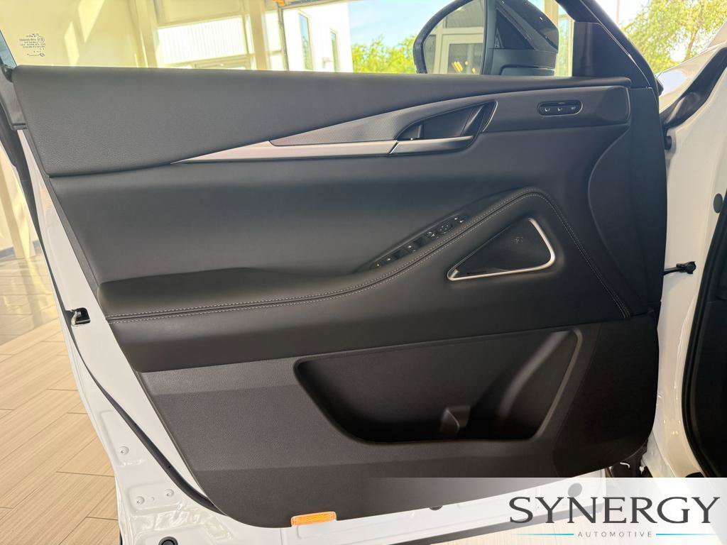 New 2027 INFINITI QX60 Luxe w/ Cargo Package FWD image 23