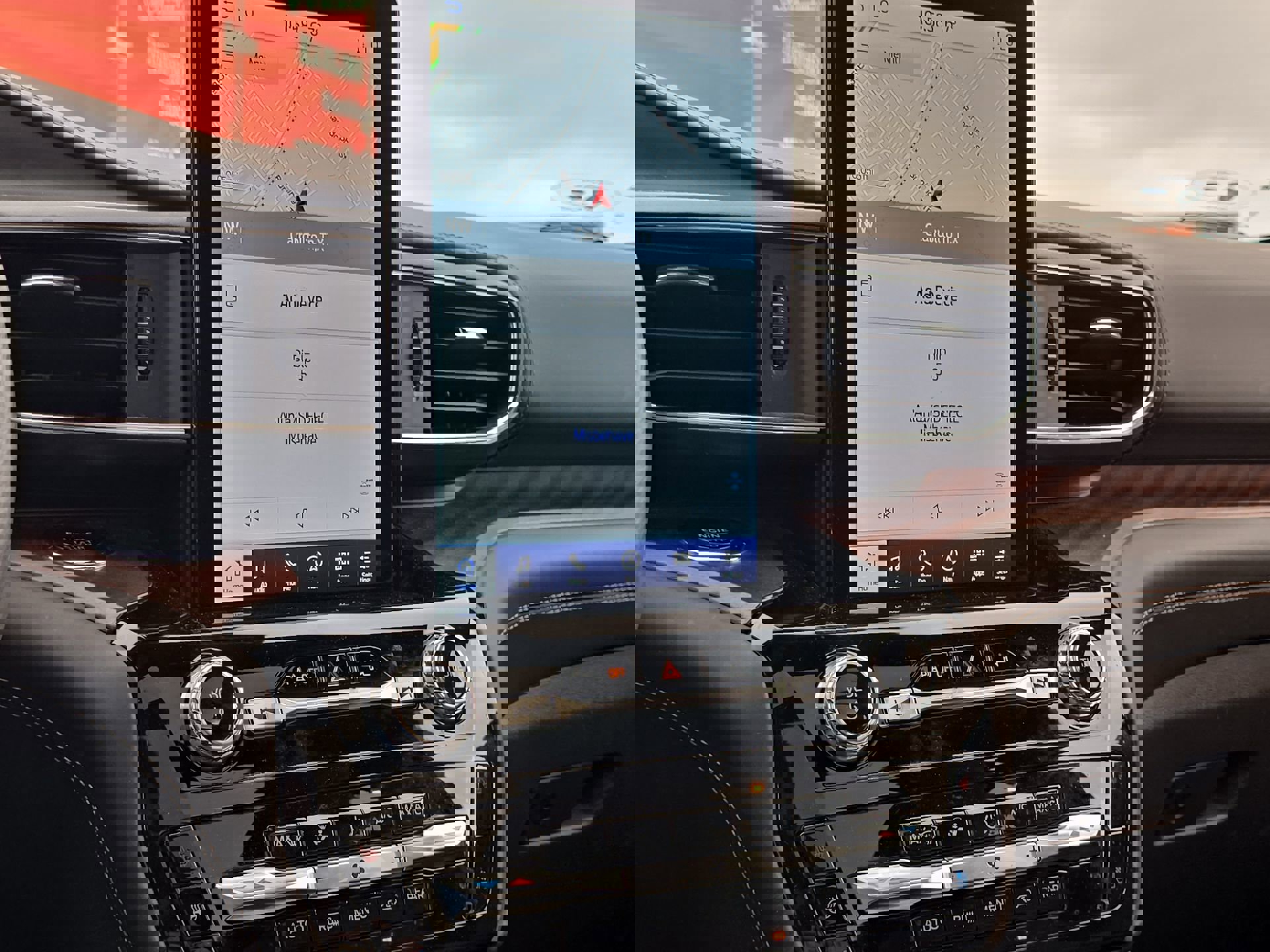 Certified 2023 Ford Explorer King Ranch w/ Premium Technology Package image 16