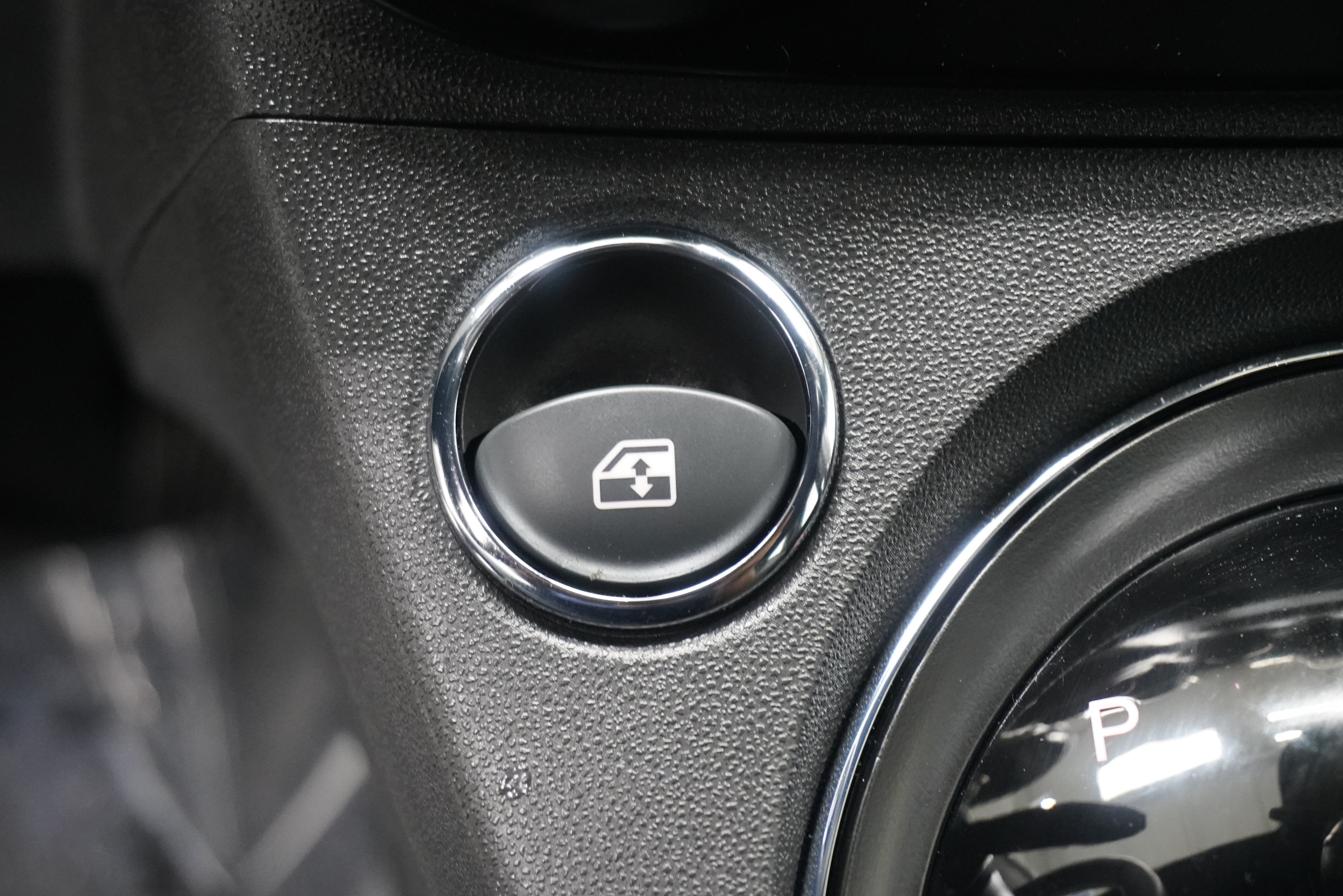 Used 2015 FIAT 500 Sport FWD image 18