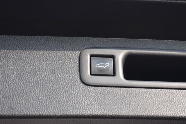 Used 2021 Toyota Highlander Platinum AWD/4WD image 19