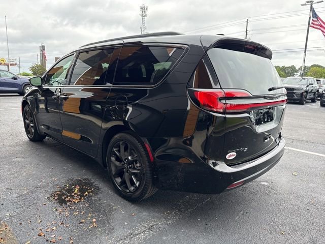 New 2026 Chrysler Pacifica Limited w/ S Appearance Package image 25