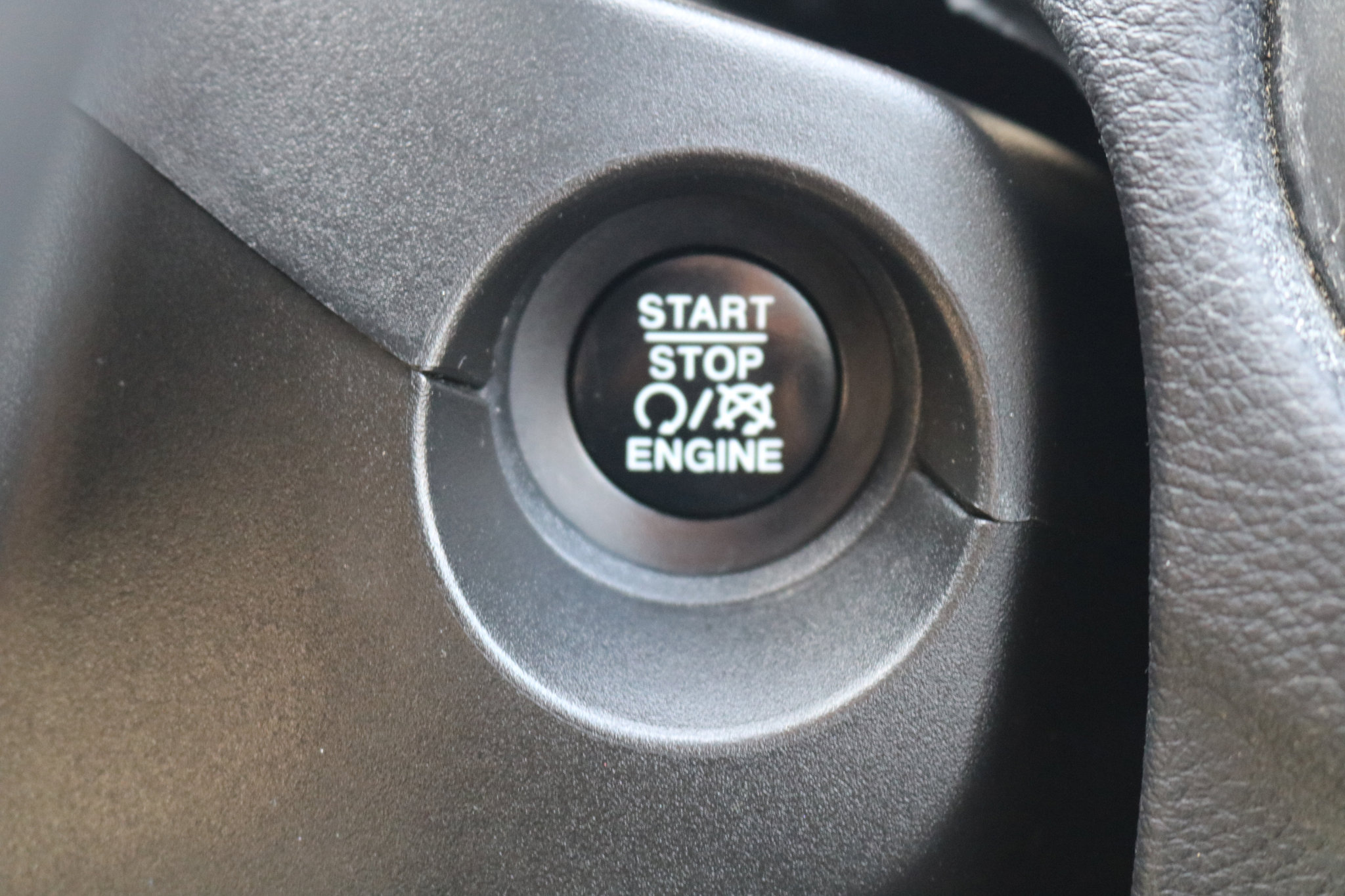 Used 2017 Jeep Compass Trailhawk w/ Leather Interior Group image 23