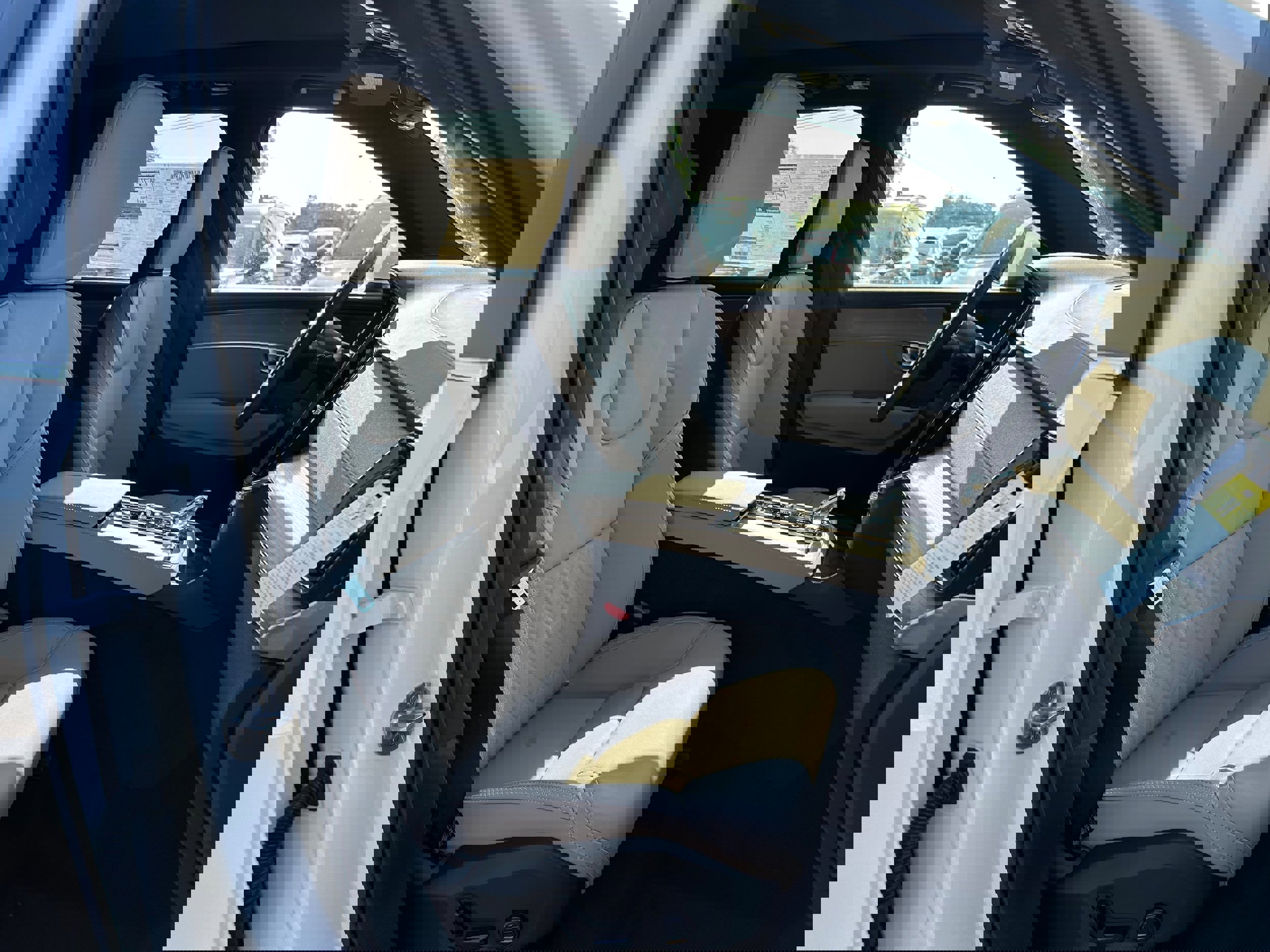 New 2026 Volvo XC90 T8 Plus image 8