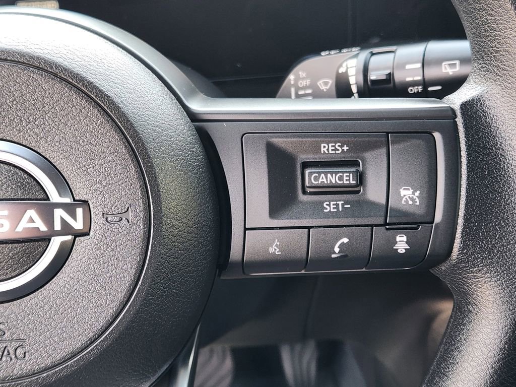 Certified 2025 Nissan Kicks SV image 19