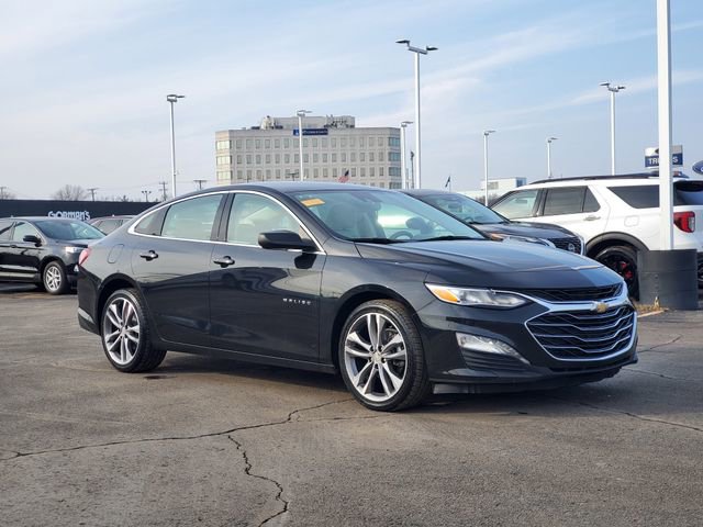 Used 2024 Chevrolet Malibu LT image 2