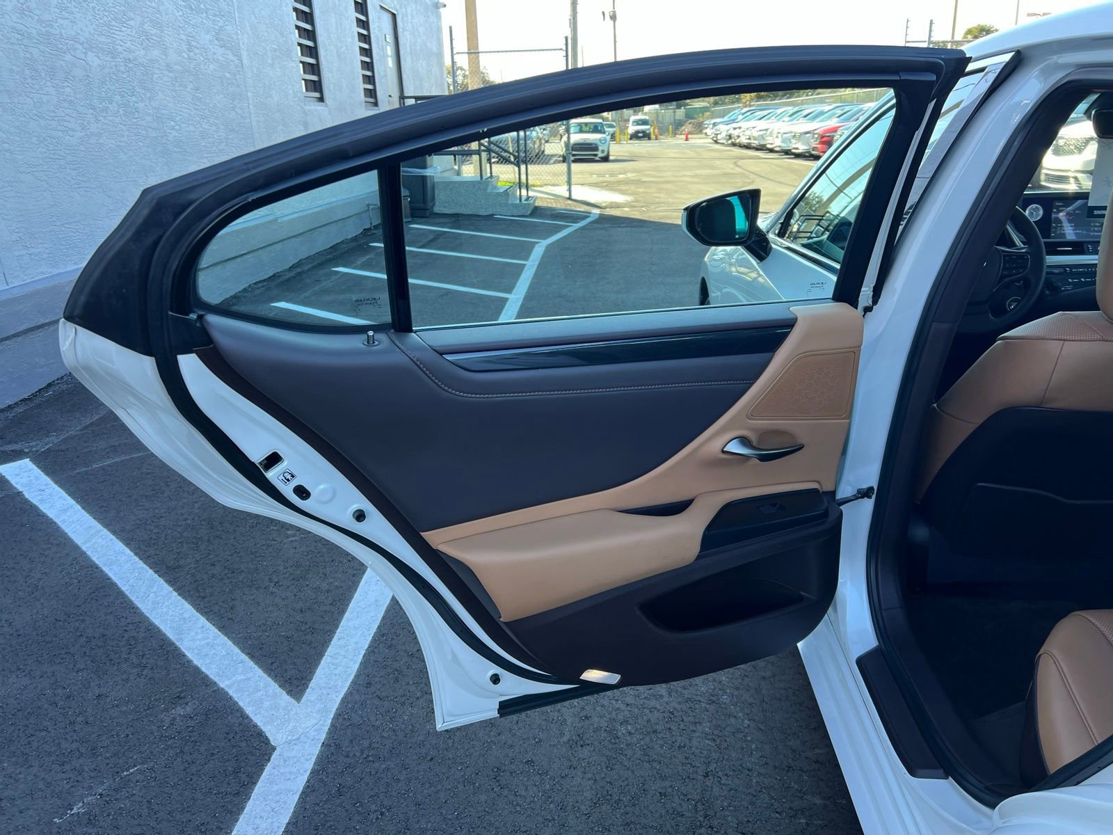 Used 2020 Lexus ES 350 image 38