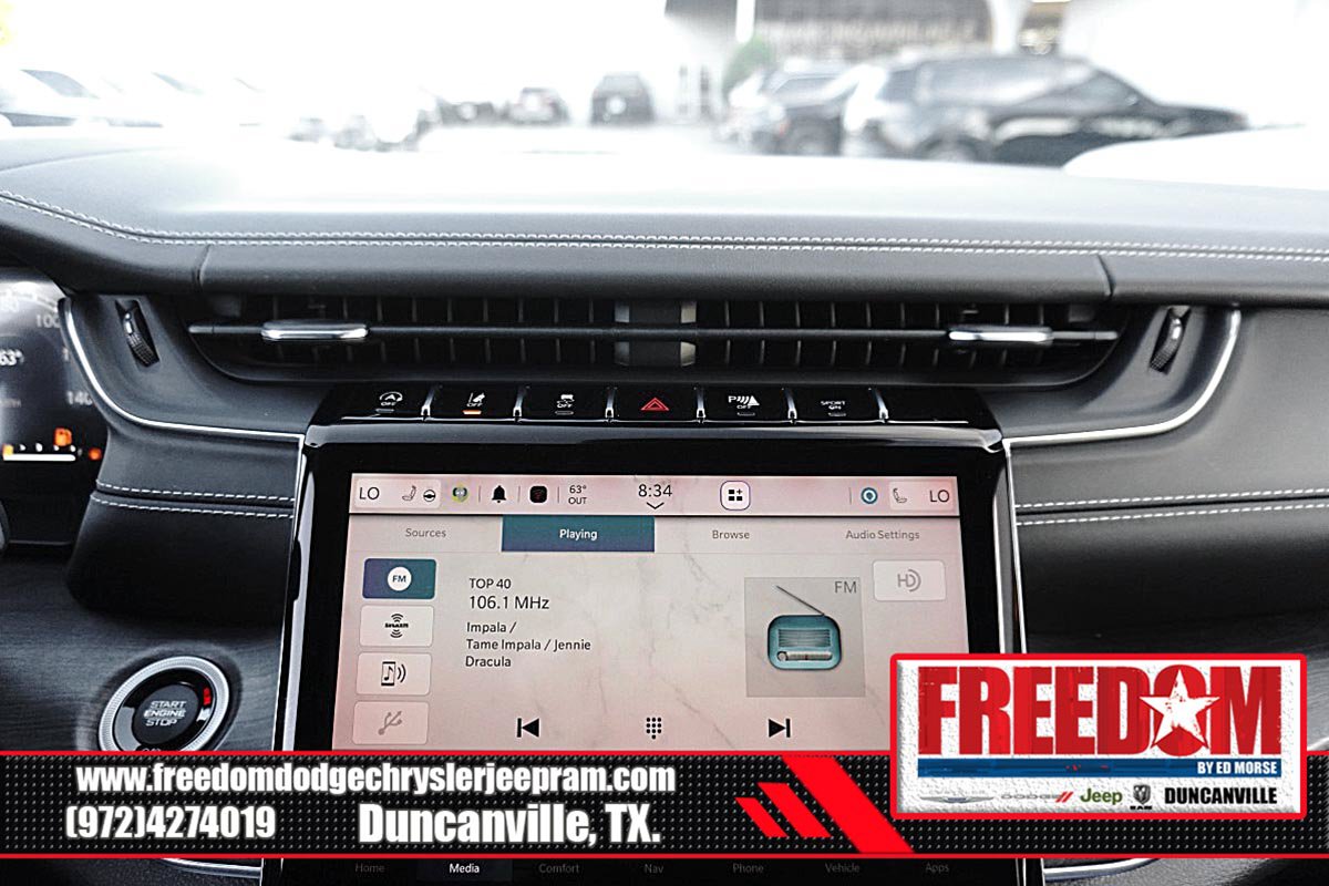 Used 2023 Jeep Grand Cherokee L Overland w/ Trailer Tow Group (B) RWD image 21