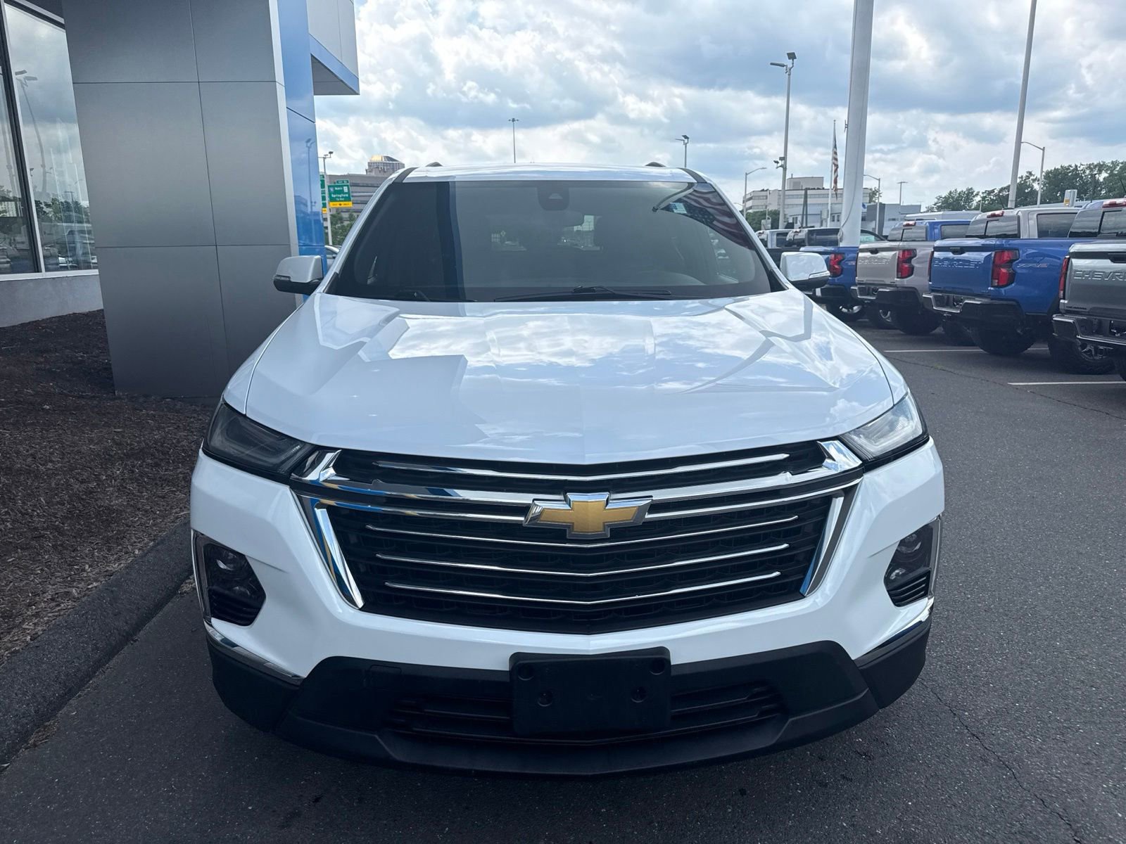 Used 2023 Chevrolet Traverse LT w/ LPO, Floor Liner Package AWD/4WD image 3