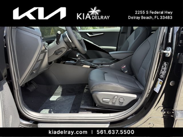 New 2026 Kia Niro EX FWD image 17