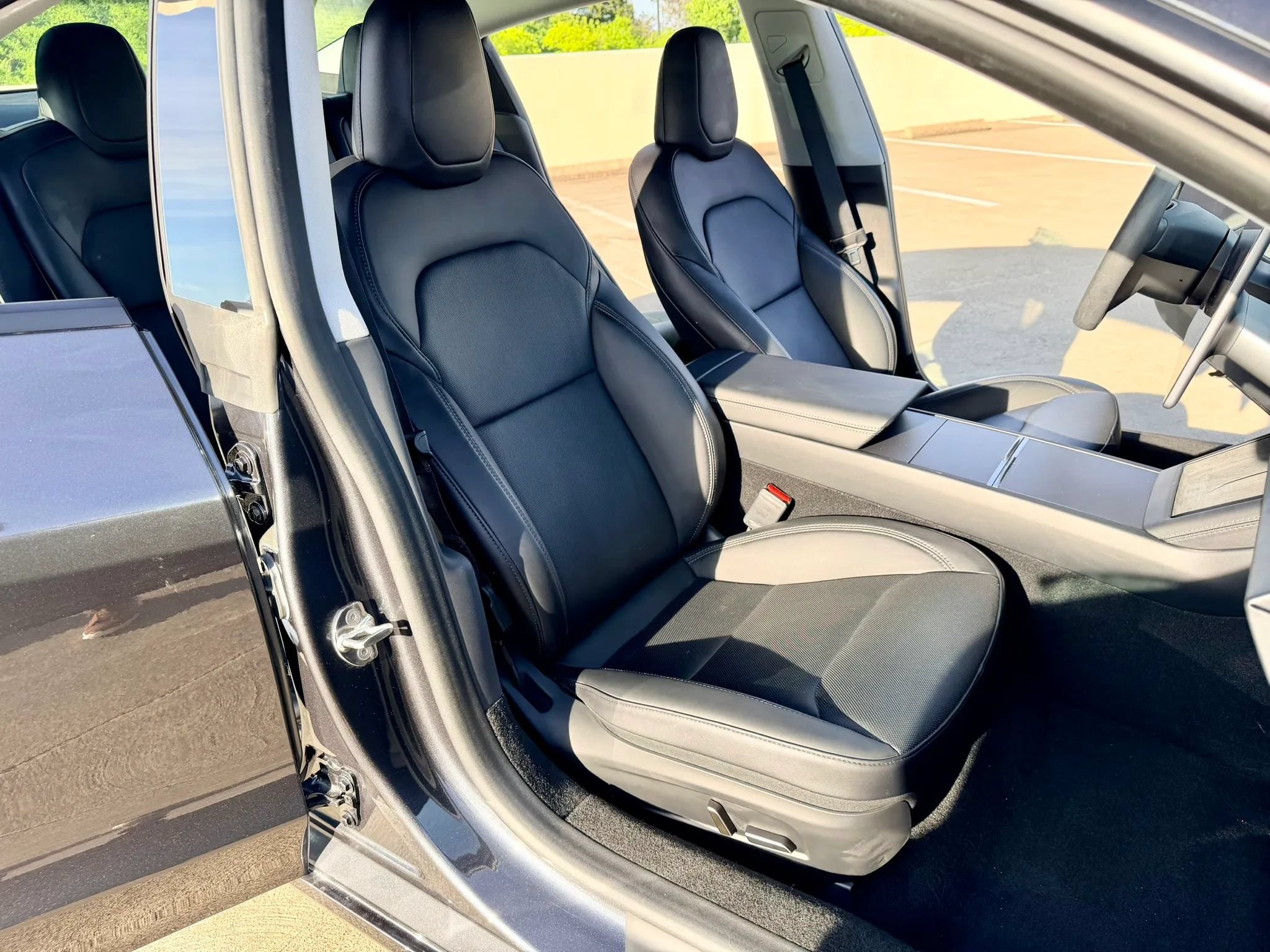 Used 2024 Tesla Model 3 Long Range RWD image 22