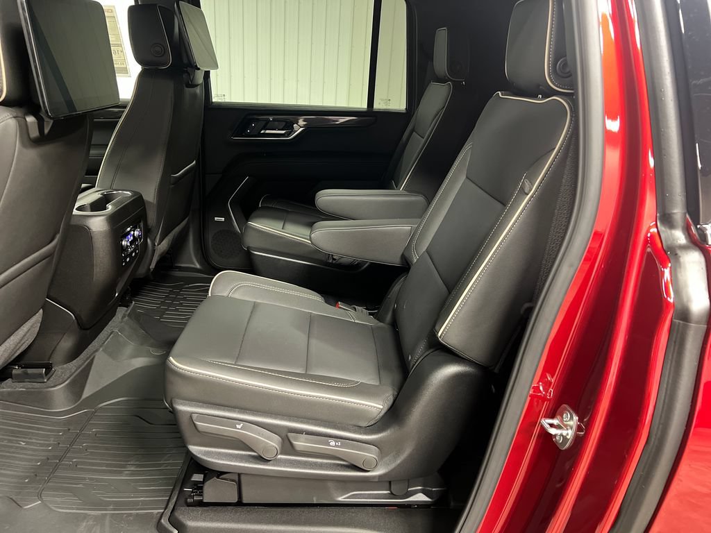 New 2026 GMC Yukon XL Elevation w/ Elevation Premium Package AWD/4WD image 13