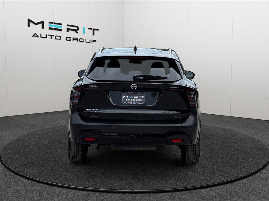 Used 2026 Nissan Kicks SV w/ Cold Weather Package AWD/4WD image 8