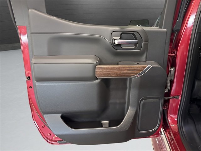 Used 2020 Chevrolet Silverado 1500 High Country w/ Technology Package image 28