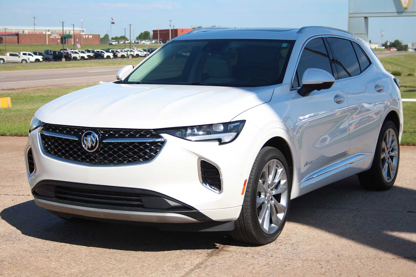 Used 2023 Buick Envision Avenir FWD image 4