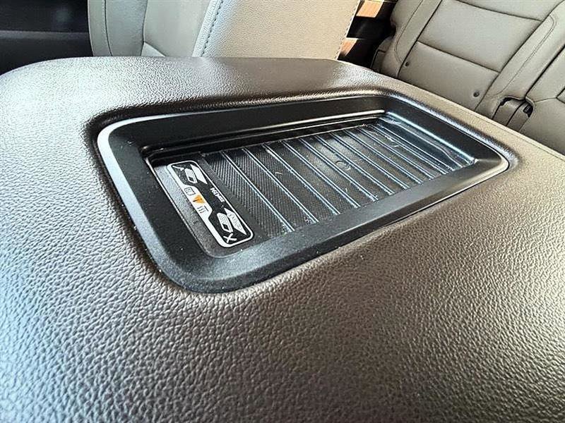 Used 2018 Chevrolet Silverado 1500 LTZ Z71 AWD/4WD image 23