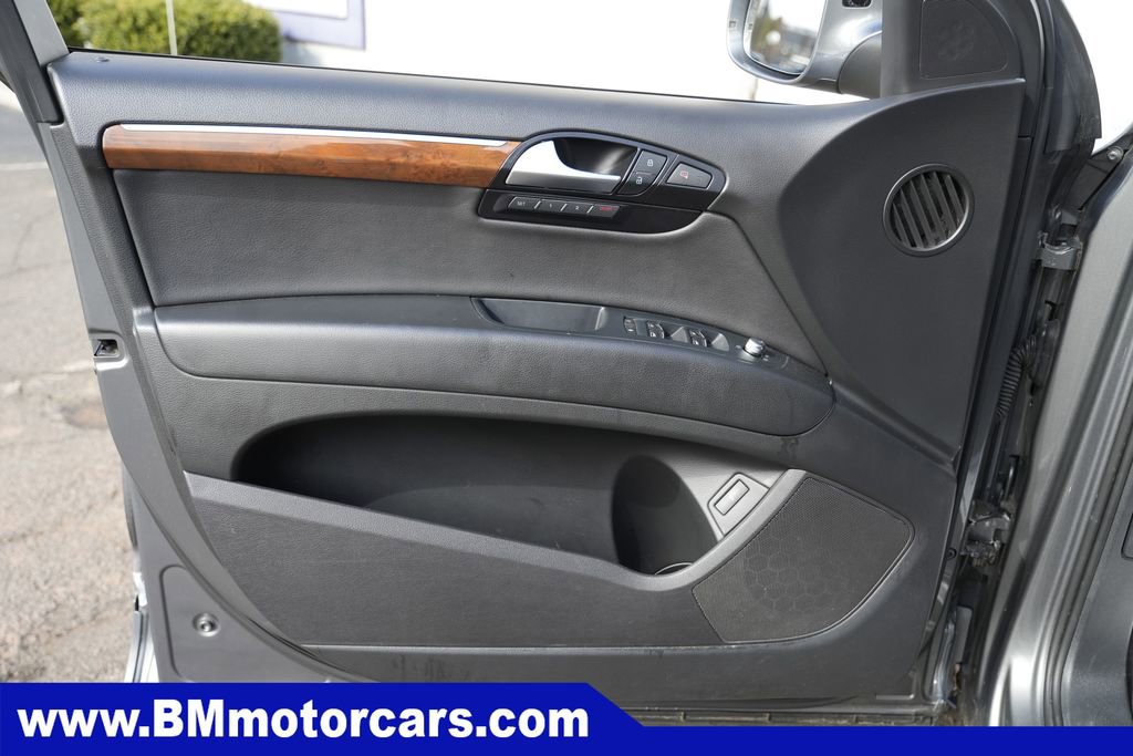Used 2015 Audi Q7 3.0T Premium Plus w/ Premium Plus Package AWD/4WD image 23